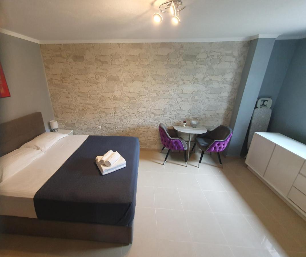 Dave Apartment نيكيتي المظهر الخارجي الصورة